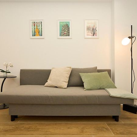 Duomo 10 Min - Cozy With Netflix & Wifi Lägenhet Milano Exteriör bild