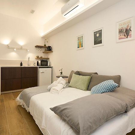 Duomo 10 Min - Cozy With Netflix & Wifi Lägenhet Milano Exteriör bild