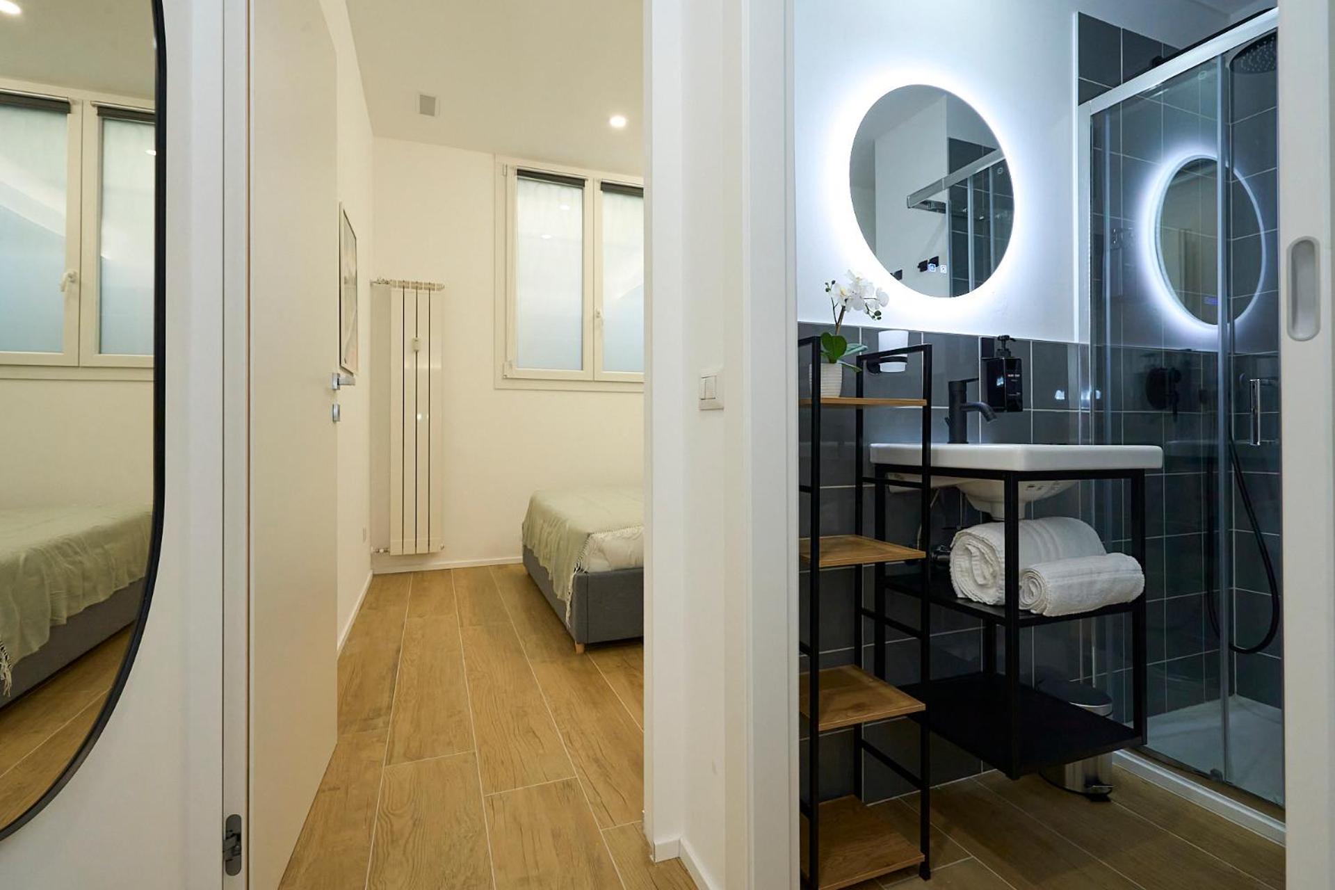 Duomo 10 Min - Cozy With Netflix & Wifi Lägenhet Milano Exteriör bild