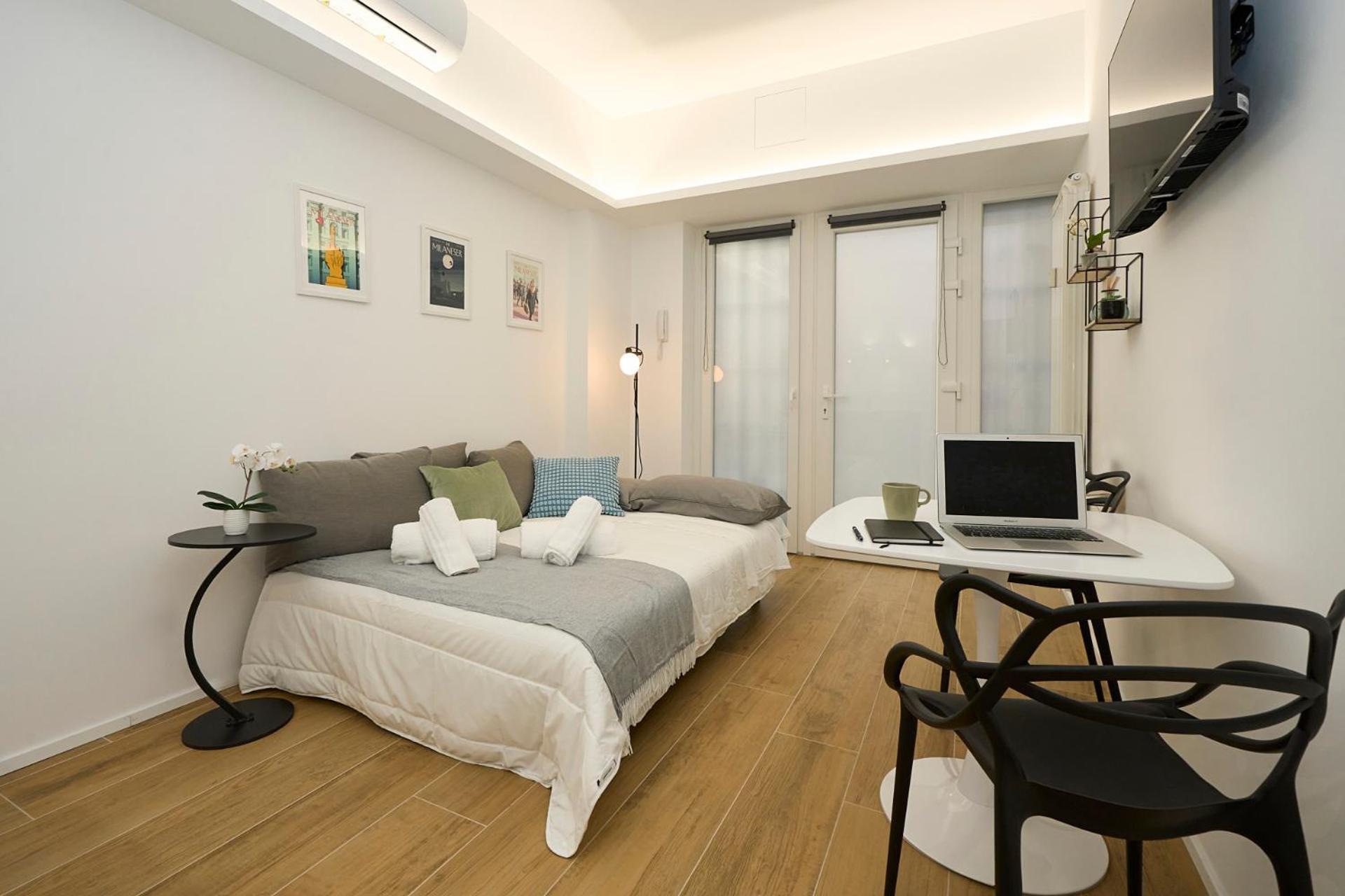 Duomo 10 Min - Cozy With Netflix & Wifi Lägenhet Milano Exteriör bild